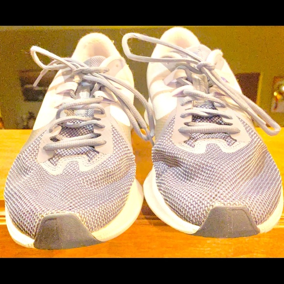 MENS NIKE RUNNING TENNIS SHOES SIZE 11 - Picture 2 of 7